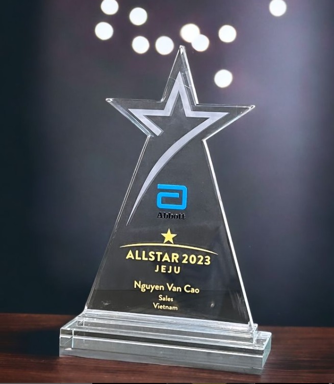 Shooting Star — David Sports & Engraving